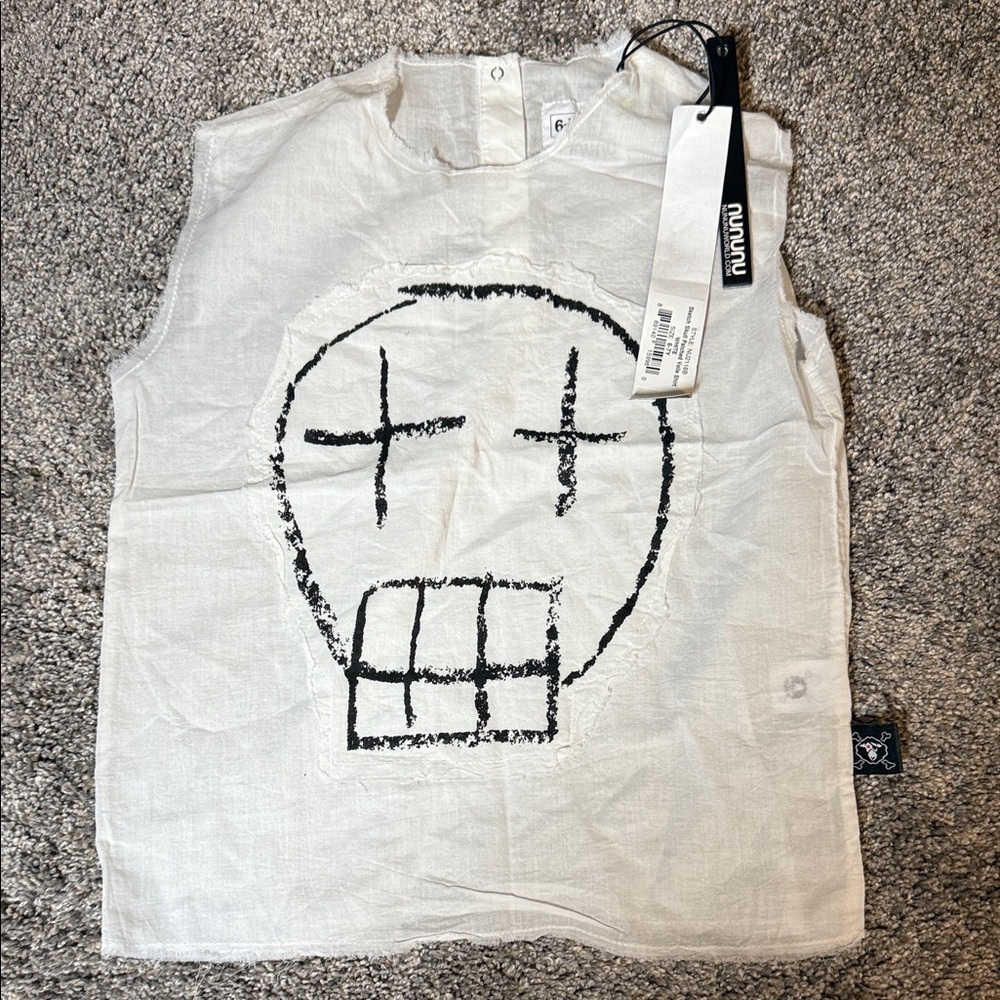nununu White Sleeveless Top with Black Skull Graphic Youth size 6-7 Tank Top